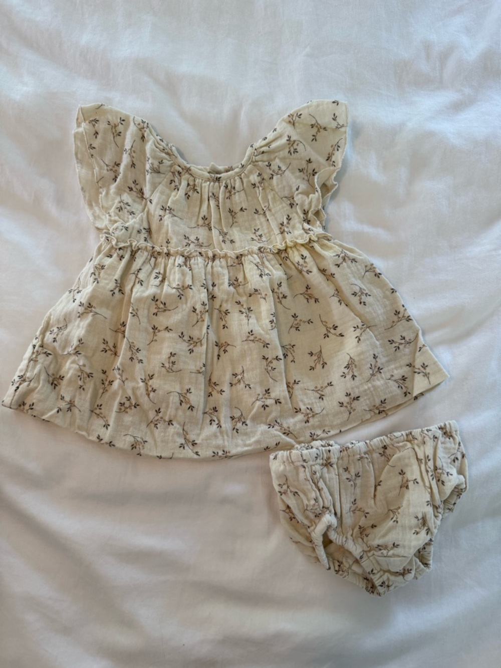 Zara Baby Girl Dress with Bloomers- Size 3-6 months